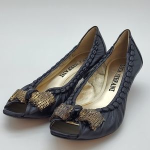 Luca Stefani black leather kitten heel peep toe with mesh bow detailing Sz 6.5
